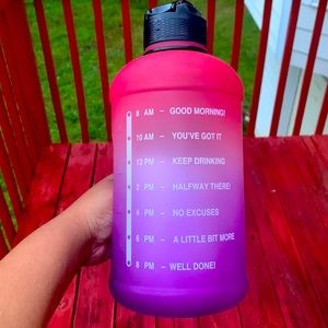 HiDNR8 Sports 🏀 Motivational Water 💦 Bottle